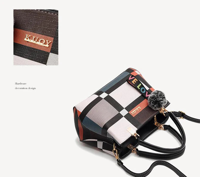 Bolso Bandolera de Piel Sintética - Con Pompón