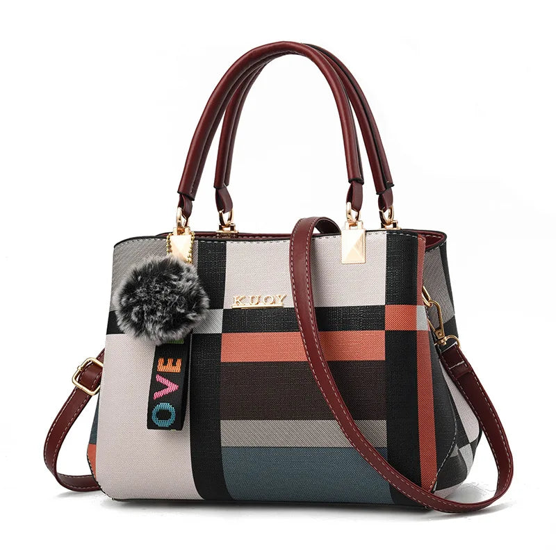 Bolso Bandolera de Piel Sintética - Con Pompón